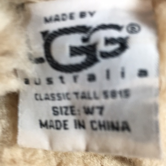 UGG classic tall boots size 7 - Picture 4 of 5